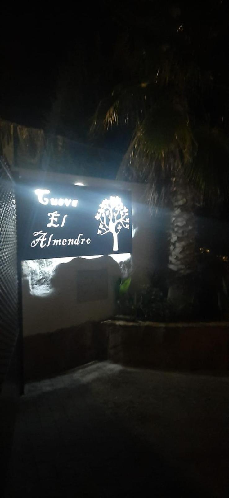 Pegalajar Casa Cueva El Almendro旅馆 外观 照片